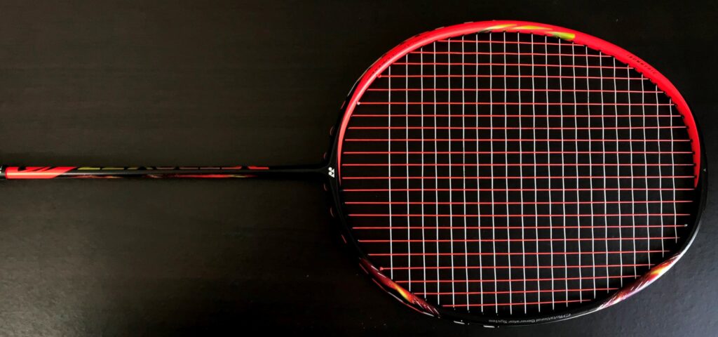 64％以上節約 YONEX アストロクス77プロ 4UG6 kead.al